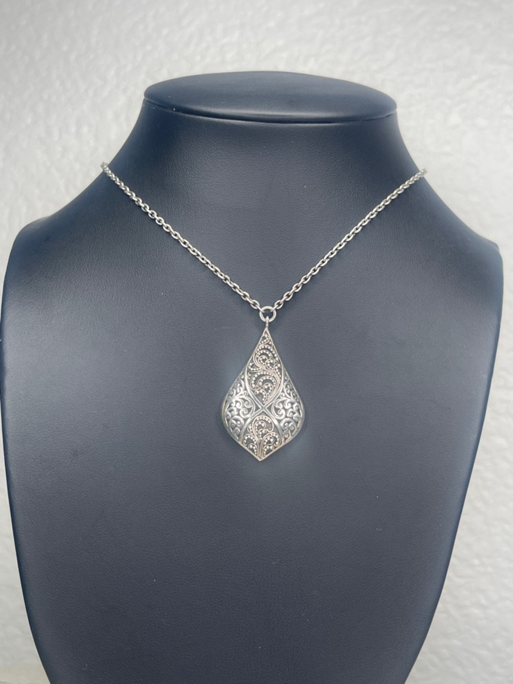 Lois Hill Sterling Silver Filigree Teardrop Scroll Pendant Necklace